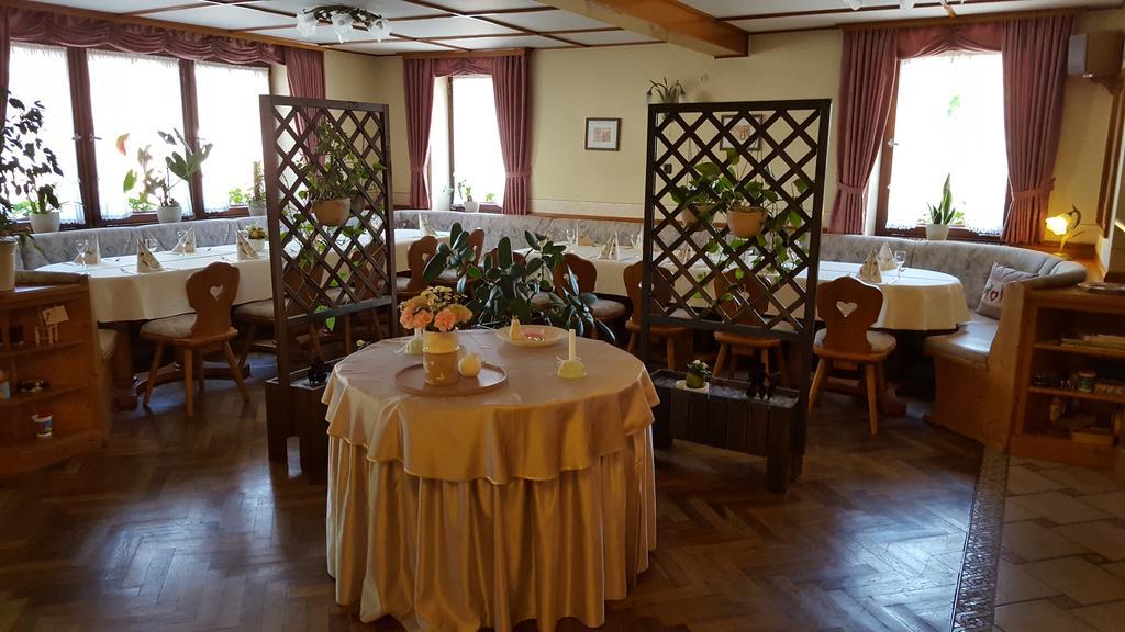 Gasthaus zum Hirschen Ringsheim Exterior foto
